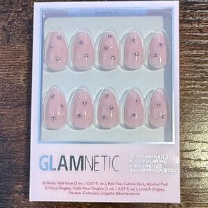 Pink Comet Glamnetic Press-On Nails short almond